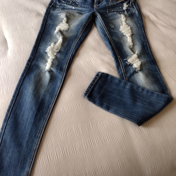 Almost famous premium girls jeans - Picture 2 of 8